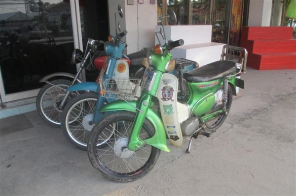 ขายเหมารถโบราณ 3 คันถูกๆอ่านรายละเอียดด้านในครับ จ.ชลบรี