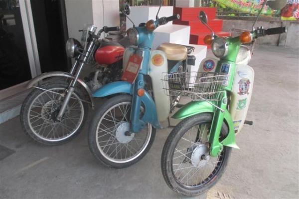 ขายเหมารถโบราณ 3 คันถูกๆอ่านรายละเอียดด้านในครับ จ.ชลบรี