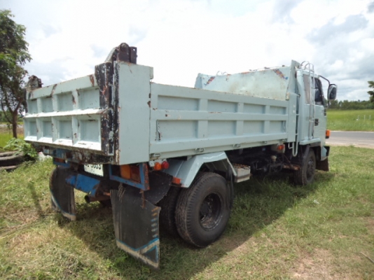 ขายรถ6ล้อดั้มอีซูซุร็อก195แรง สภาพพร้อมใช้งาน