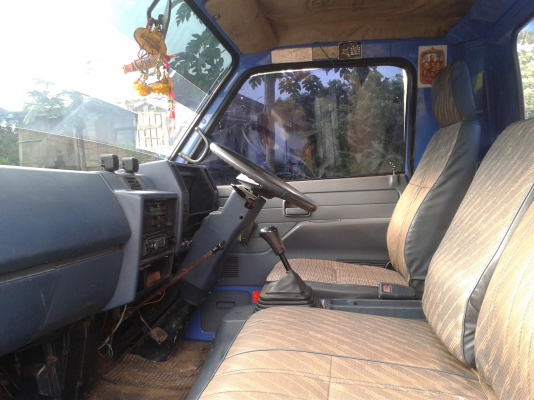 ขาย6ล้อดั้ม isuzu NPR195 เครื่องเเรง