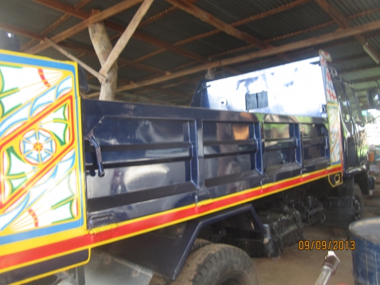 ขาย  6  ล้อดั้ม  ISUZU  ROCKY  175  HP