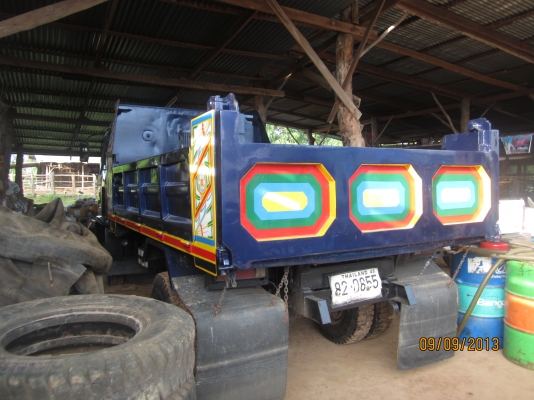 ขาย  6  ล้อดั้ม  ISUZU  ROCKY  175  HP