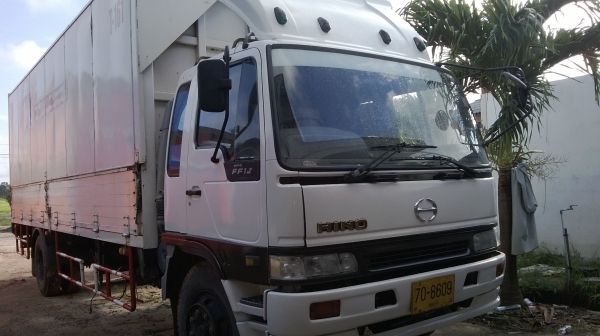 HINO FF1J PLA เสมอทอง เครื่องยูโรทู JO8C TS เทอร์โบอินเตอร์220HP รถห้างแท้ยาว7.5เมตร ตู้ปีกนกสามมิตรแท้