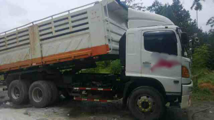 ขายรถบรรทุกสิบล้อดั๊มพ์ HINO S500 - 344 แรง รถปี 54 ด.สามมิตร ทะเบียนพร้อม