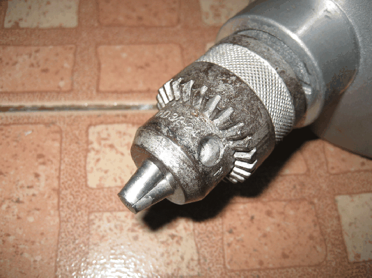 ขายด่วน สว่าน Makita  6401 360W แท้100\%