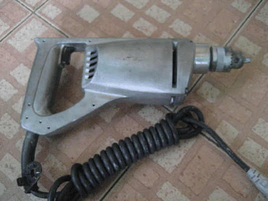 ขายด่วน สว่าน Makita  6401 360W แท้100\%