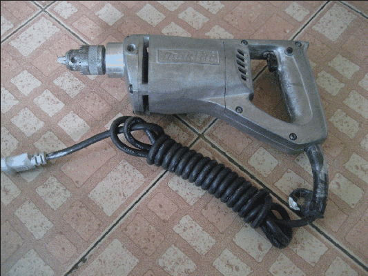 ขายด่วน สว่าน Makita  6401 360W แท้100\%