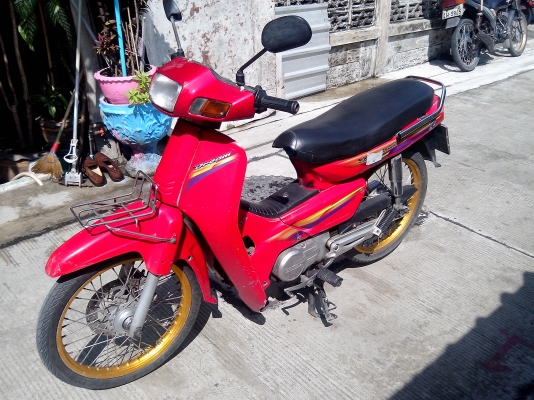 ขาย Honda Dream100 exces ครับทะเบียนไม่ขาด พร้อมโอน