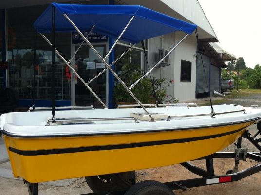 ขายเรือไฟเบอร์ใหม่  11 ฟุต พร้อมเทเลอร์