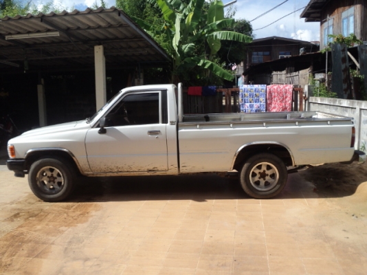 ขาย TOYOTA ฮีโร่ สีขาว รถบ้านไม่ค่อยได้ใช้ ราคา 78000 บาท