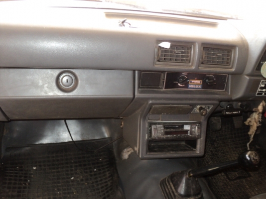 ขาย TOYOTA ฮีโร่ สีขาว รถบ้านไม่ค่อยได้ใช้ ราคา 78000 บาท