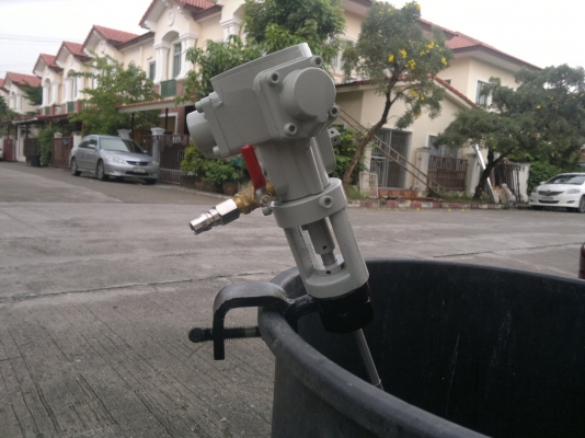 AIR MOTOR ( Air Agitator ) ลดราคา 7,000฿ มอเตอร์ปั่นสี ปั่นเคมี เครื่องกวนเอนกประสงค์ เครื่องมิกซ์ของเหลวทุกชนิด ฯลฯ ใช้ลม มีคลิปล๊อค ราคาถูกสุดในไทย 081-1108882