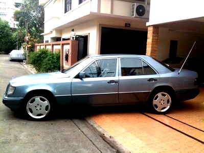 Benz 300E W124 Face Lift เครื่อง 3000 CC เกียร์ AUTO ชุดแต่ง AMG แม็กซ์ AMG 17" แท้จากเยอรมันเบาะปรับไฟฟ้า คอพวงมาลัยปรับไฟฟ้า เบาะหนังแท้ เครื่องฟอกอากาศ รุ่นท็อปสุดของรุ่นนี้ สภาพดีเครื่องเกียร์สมบูรณ์ ไม่ติดแก็ส ทะเบียนพร้อมโอนขนส่ง Benz 300E W124 Face Lift เครื่อง 3000 CC เกียร์ AUTO ชุดแต่ง AMG แม็กซ์ AMG 17" แท้จากเยอรมันเบาะปรับไฟฟ้า คอพวงมาลัยปรับไฟฟ้า เบาะหนังแท้ เครื่องฟอกอากาศ รุ่นท็อปสุดของรุ่นนี้ สภาพดีเครื่องเกียร์สมบูรณ์ ไม่ติดแก็ส ทะเบียนพร้อมโอนขนส่ง