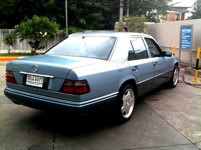 Benz 300E W124 Face Lift เครื่อง 3000 CC เกียร์ AUTO ชุดแต่ง AMG แม็กซ์ AMG 17" แท้จากเยอรมันเบาะปรับไฟฟ้า คอพวงมาลัยปรับไฟฟ้า เบาะหนังแท้ เครื่องฟอกอากาศ รุ่นท็อปสุดของรุ่นนี้ สภาพดีเครื่องเกียร์สมบูรณ์ ไม่ติดแก็ส ทะเบียนพร้อมโอนขนส่ง Benz 300E W124 Face Lift เครื่อง 3000 CC เกียร์ AUTO ชุดแต่ง AMG แม็กซ์ AMG 17" แท้จากเยอรมันเบาะปรับไฟฟ้า คอพวงมาลัยปรับไฟฟ้า เบาะหนังแท้ เครื่องฟอกอากาศ รุ่นท็อปสุดของรุ่นนี้ สภาพดีเครื่องเกียร์สมบูรณ์ ไม่ติดแก็ส ทะเบียนพร้อมโอนขนส่ง