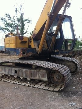 ขายkomatsu PC200 รุ่น 2