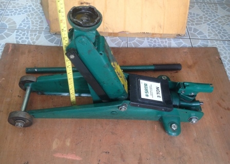 ขายแม่แรงไฮดรอลิค 3 ตัน SATA ขายแม่แรงไฮดรอลิค 3 ตัน SATA