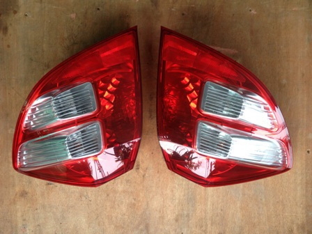 ขายไฟท้ายรถยนต์ HONDA JASS