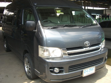TOYOTA, COMMUTER 2.5 D4D ปี 2007 หลังคาสูง สีเทาดำ สีเดิมโรงงาน ประกอบนอก แต่ง VIP 6 ที่นั่ง ชุดเบาะ VIP VOLKSWAGEN เบาะไฟฟ้าปรับนอนได้ TV DVD สองจอ วิ่ง 110000 กม. แท้ ๆ กล้องมองหลัง สนใจมาดูรถก่อนได้ เอกสารพร้อมโอน