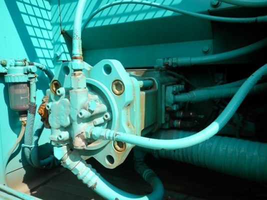 ขายรถขุด KOBELCO SK200-6 sn:YY04-034311Yr.2003,Hr.6520,เก๋งสวย บอร์ดี้แจ่ม มีไลน์หัวเจาะ แทร็กเหล้กกว้างมาก สภาพดีมากๆครับ เต็มทุกอย่าง ราคาไม่สูงครับโทรมานะ 085-9049669