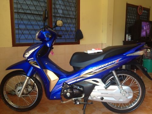 WAVE125iตัวใหม่ล่าสุดรถปี2012วิ่ง3xxxโลเดิมๆทุกจุดพร้อมใช้งาน