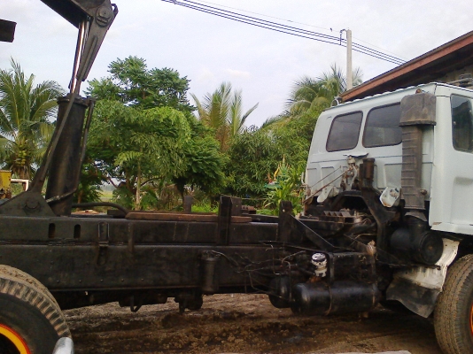 ต้องการขายรถบรรทุก 10 ล้อ 2 เพลา