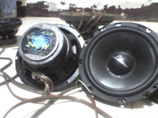 เพาเวอร์แอมป์2000w 4channel+ซับ12นิ้ว800watts4ohm+เสียงกลางแยกชิ้น เพาเวอร์แอมป์2000w 4channel+ซับ12นิ้ว800watts4ohm+เสียงกลางแยกชิ้น