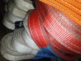 จำหน่ายสายพานเก่า ยกของหนัก ทุกชนิด มีขนาดหลายตัน โทร 0860798452