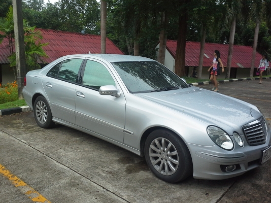 ขายรถ benz E 200  ngt ปี 2008  ราคา 1850000  บาท