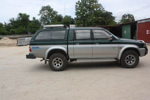 ขายหลังคา carryboy ของ4ประตูสตราด้า