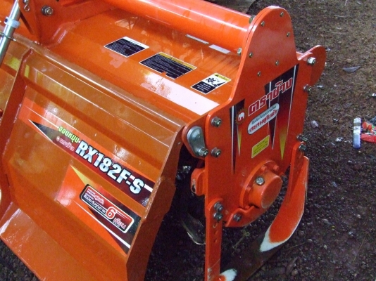 ขายโรตารี่ 1.80 ม. สภาพ 99 \% ราคา 56,000 บาท ขายโรตารี่ 1.80 ม. สภาพ 99 \% ราคา 56,000 บาท