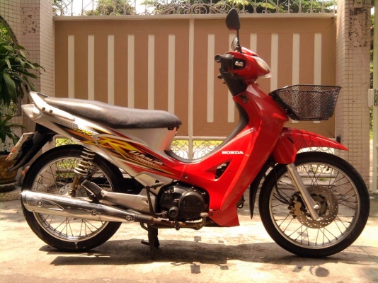 ขออนุญาติขาย HONDA WAVE 125R U-Box มือเดียว รุ่นกุญแจใหญ่ 2 ชั้น