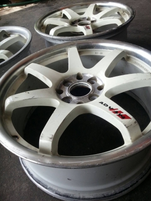 แม็กขอบ 17 4รู100/114 มี 3วง ราคา 3,900บาท