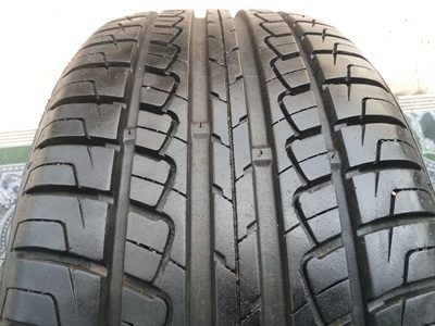 ขายยาง195/55/15 ปี 1410 ROADSTONE   1  ชุด