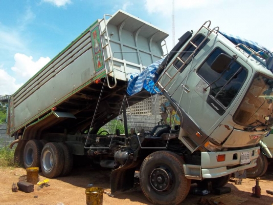 ขาย ฮีโน่ 3M 240 HP / สองเพลาดั็ม / กระบะข้างเรียบ ( พร้อมระบบลากพ่วง ไม่มีลำโพง )