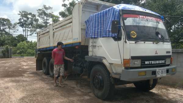 ขาย Mitsubishi Fuso FN 528