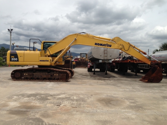 ขายรถแบคโฮ KOMATSU ขายรถแบคโฮ KOMATSU