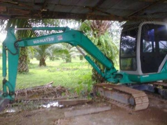 รถแบคโฮ  ยี่ห้อ KOMATSU PC40-7