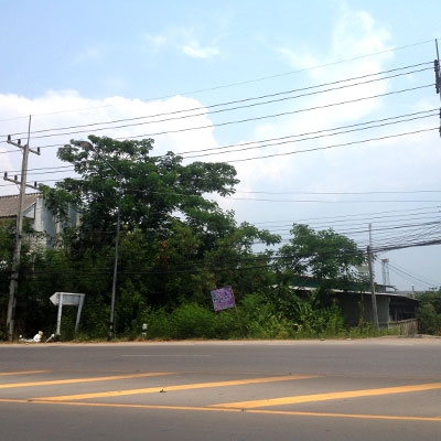 ที่ดินติดถนน ใกล้แหล่งท่องเที่ยว ชุมชน สันป่าตอง เชียงใหม่