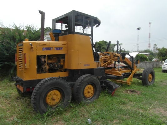 ขายรถเกรด KOMATSU รุ่น GD313H
