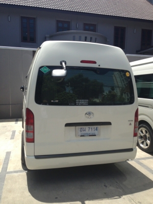 ขายรถตู้ toyota commuter 2,7vvti CNG 3 ถัง แต่ง VIP ขายรถตู้ toyota commuter 2,7vvti CNG 3 ถัง แต่ง VIP