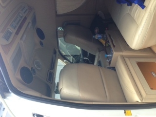 ขายรถตู้ toyota commuter 2,7vvti CNG 3 ถัง แต่ง VIP