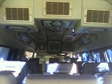 ต้องการขายรถตู้หัวจรวด หลังคาสูง ปี 03 ต้องการขายรถตู้หัวจรวด หลังคาสูง ปี 03