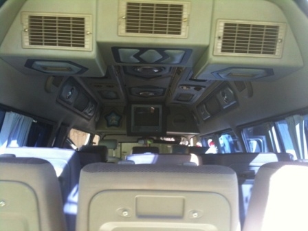 ต้องการขายรถตู้หัวจรวด หลังคาสูง ปี 03 ต้องการขายรถตู้หัวจรวด หลังคาสูง ปี 03