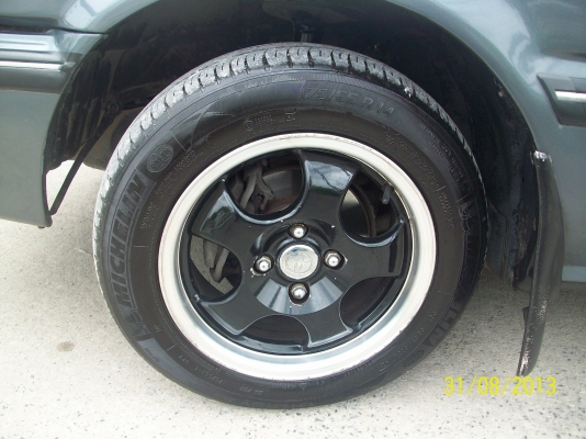 โดเรมอน เครื่องหัวฉีด รถดีสีดี แอร์เย็น LPG 2 ระบบ ล้อแม็ก สวยๆ