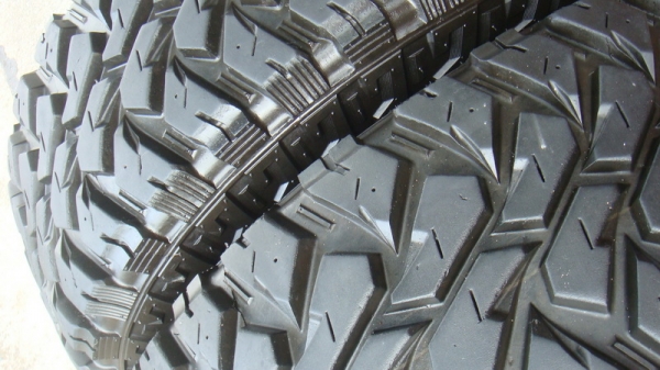 ขายยาง Maxxis Bighorn 764 Mudterrain  ปี12 สวยๆ