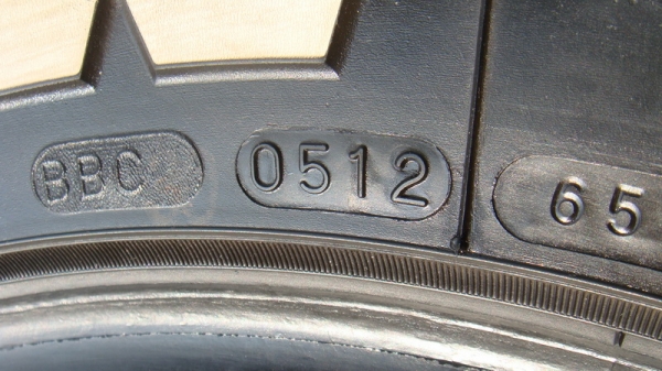 ขายยาง Maxxis Bighorn 764 Mudterrain  ปี12 สวยๆ