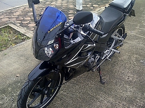 CBR150คาบูโฉมสุดท้ายไมล์เหลือง