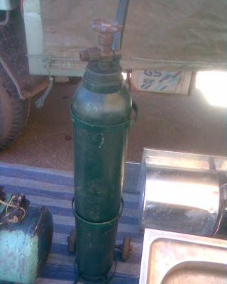 ถังออกซิเจน  พร้อมตัวเข็น