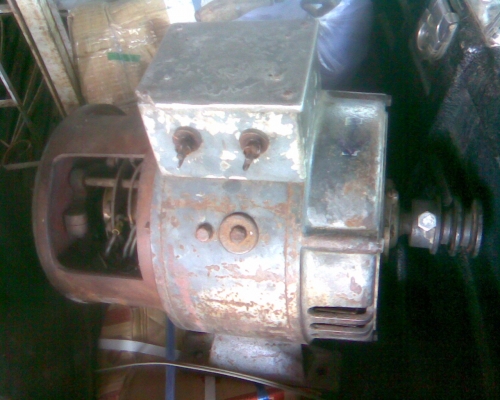 ไดปั่นไฟ 3 กิโลวัตต์สภาพพร้อมใช้งานครับ ไฟแรงดีครับราคานี้คุ้มครับสวยๆครับ