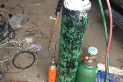 ถังลมพร้อมใช้ได้ทุกอย่างตามรูปครับ  เกวัด  ถังลม 2  ถัง  ราคานี้ค้มมากครับ